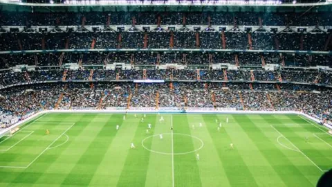 安徽等地大雾来袭，局部能见度低至200米以下