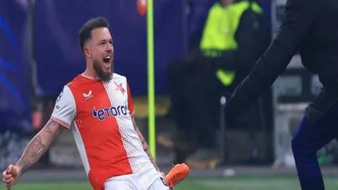 “惊心动魄！NBA历史罕见3胜2负对决，主场激战残兵虎将！”